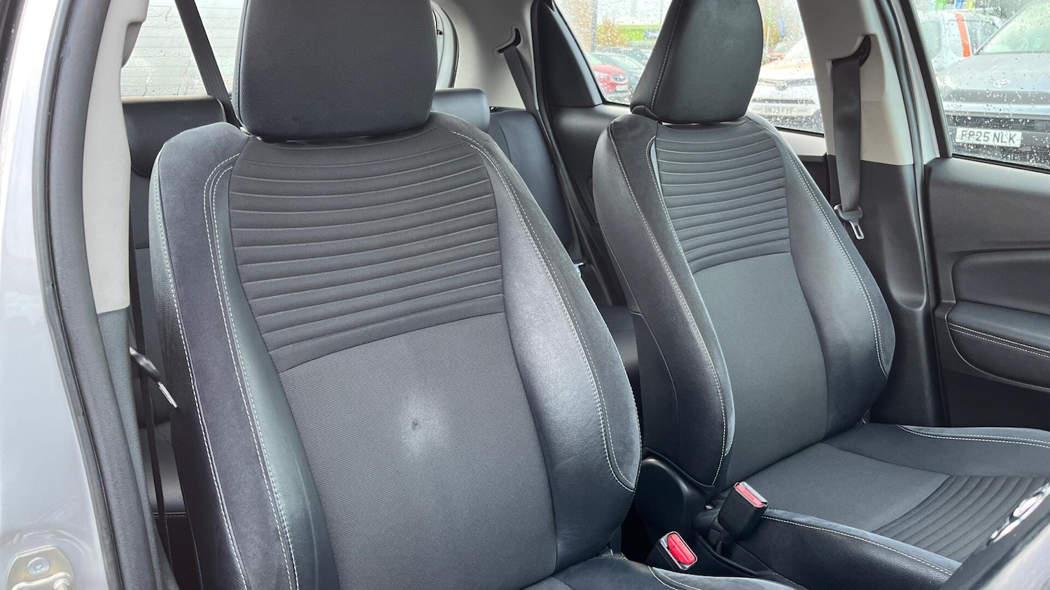 Used Toyota Yaris for sale - 76528115: Photo 24