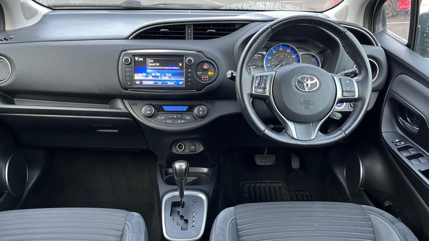 Used Toyota Yaris for sale - 76528115: Photo 5