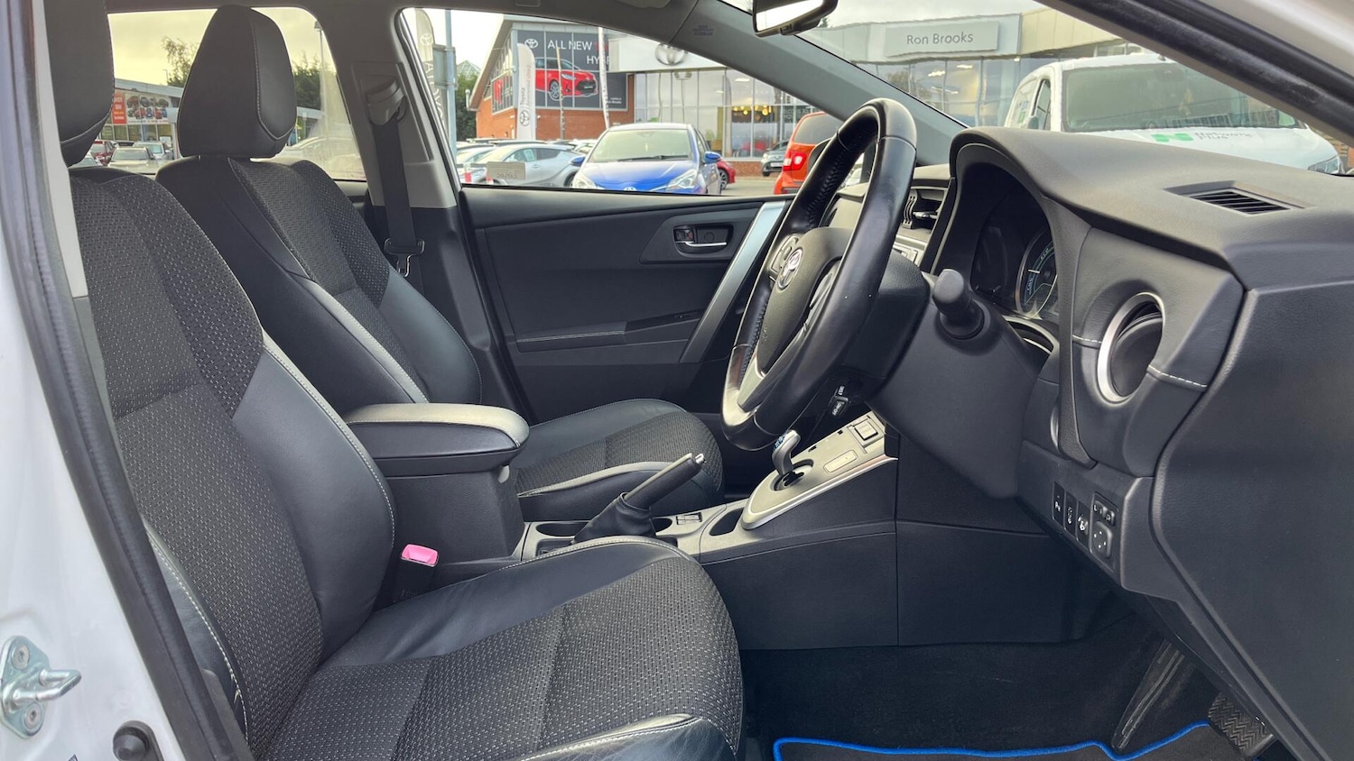 Used Toyota Auris 2014 for sale - 76735406: Photo 11