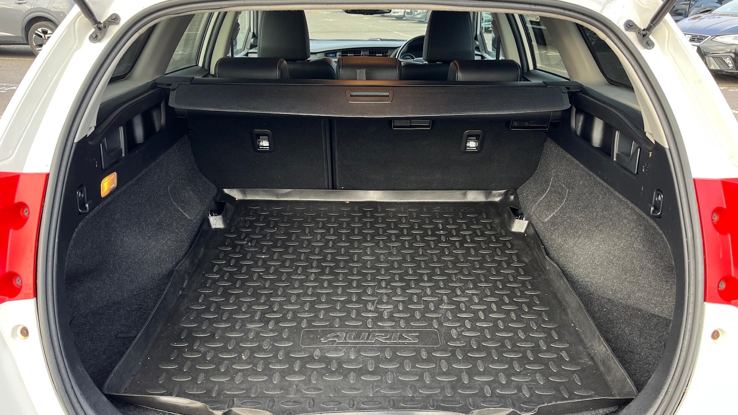 Used Toyota Auris 2014 for sale - 76735406: Photo 14