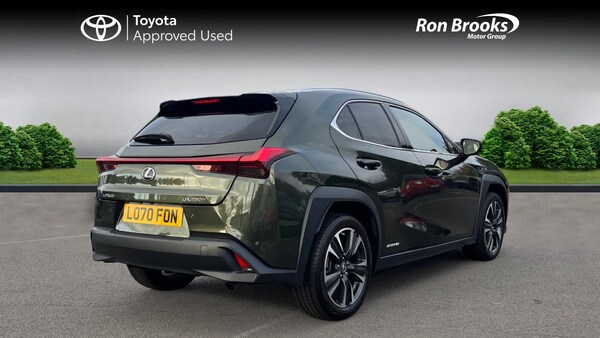 Used Lexus UX 2020 for sale - 76137318: Photo 2