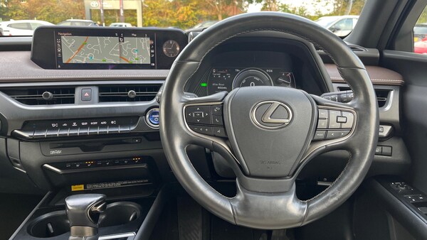 Used Lexus UX 2020 for sale - 76137318: Photo 6