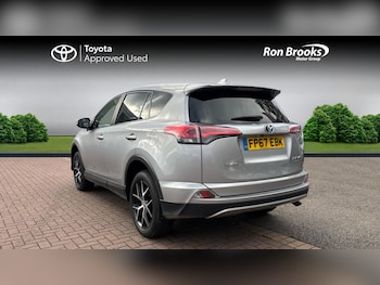 Used Toyota RAV4 2017 for sale - 76424962: Photo