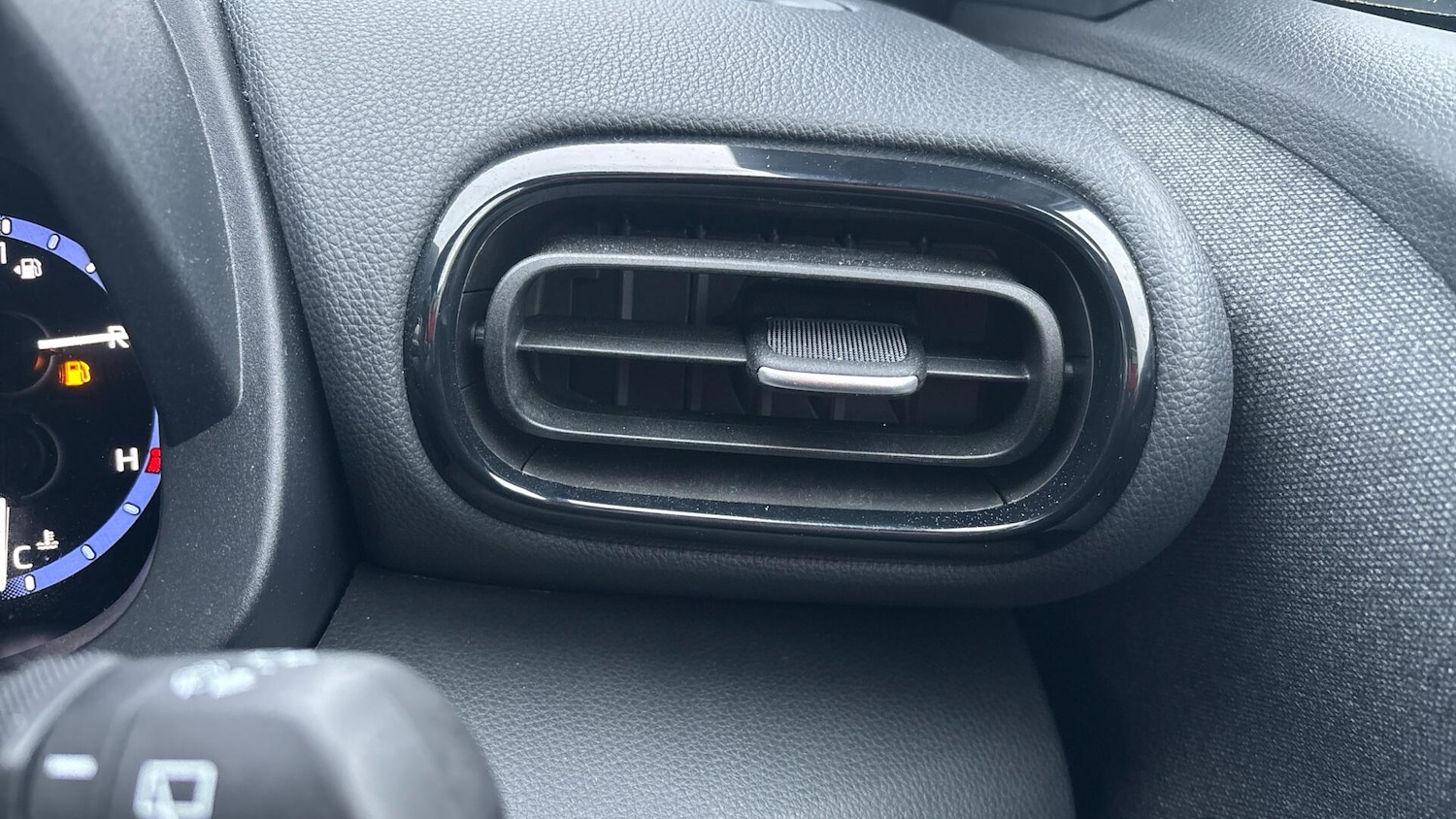 Used Toyota Yaris Cross 2021 for sale - 76780697: Photo 22