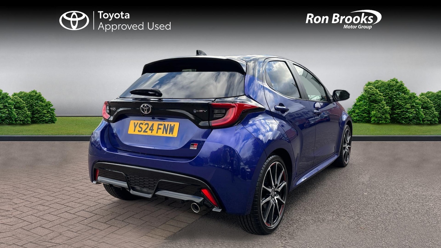 Used Toyota Yaris 2024 for sale - 76446432: Photo 2