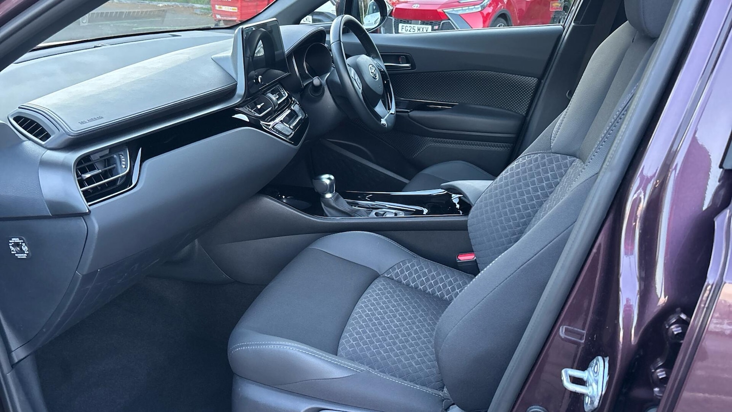 Used Toyota C-HR 2022 for sale - 76735082: Photo 10