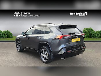 Used Toyota RAV4 2022 for sale - 76849740: Photo
