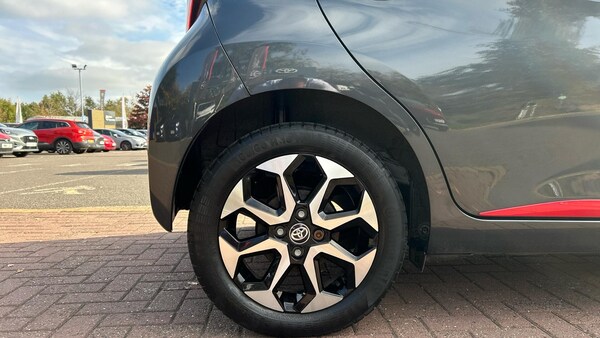 Used Toyota AYGO 2019 for sale - 76282899: Photo 18