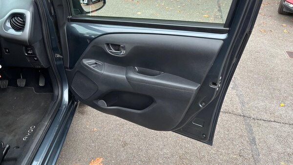 Used Toyota AYGO 2019 for sale - 76282899: Photo 25