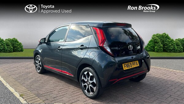 Used Toyota AYGO 2019 for sale - 76282899: Photo 4
