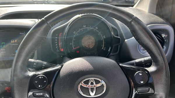 Used Toyota AYGO 2019 for sale - 76282899: Photo 8
