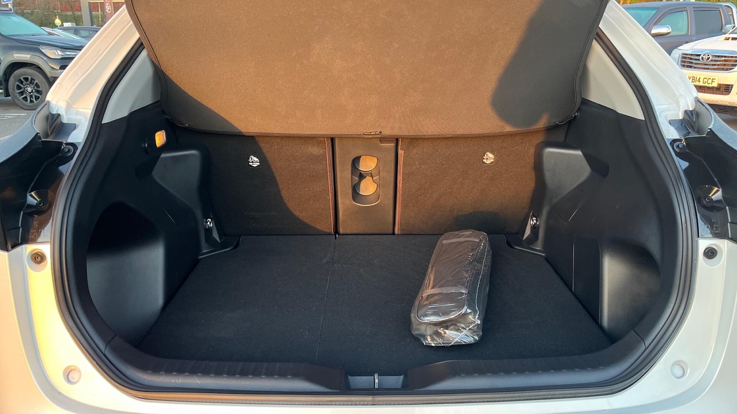 Used Toyota Yaris Cross 2024 for sale - 77040449: Photo 14