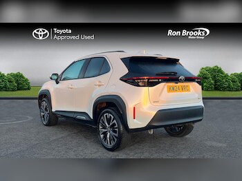 Used Toyota Yaris Cross 2024 for sale - 77040449: Photo