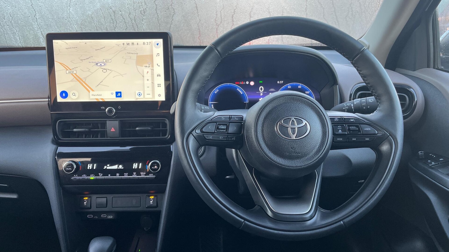 Used Toyota Yaris Cross 2024 for sale - 77040449: Photo 6