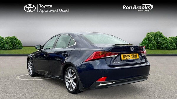 Used Lexus IS 2018 for sale - 76314569: Photo 4