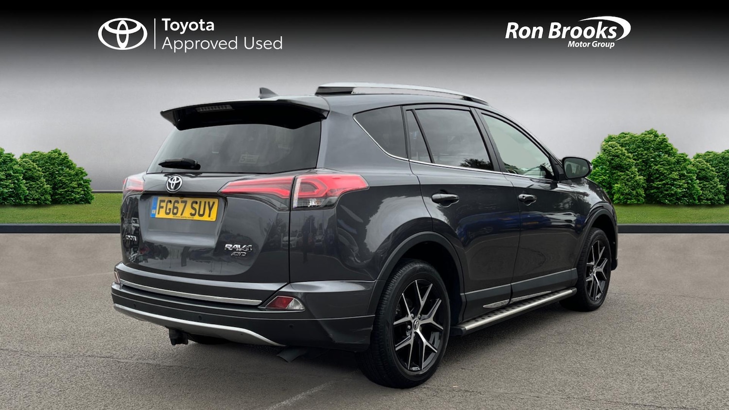 Used Toyota RAV4 2017 for sale - 76122413: Photo 2