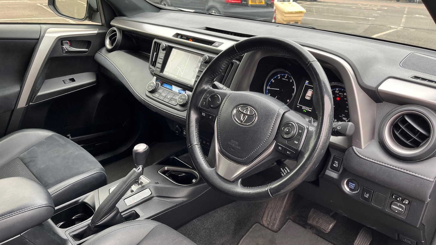 Used Toyota RAV4 2017 for sale - 76122413: Photo 23