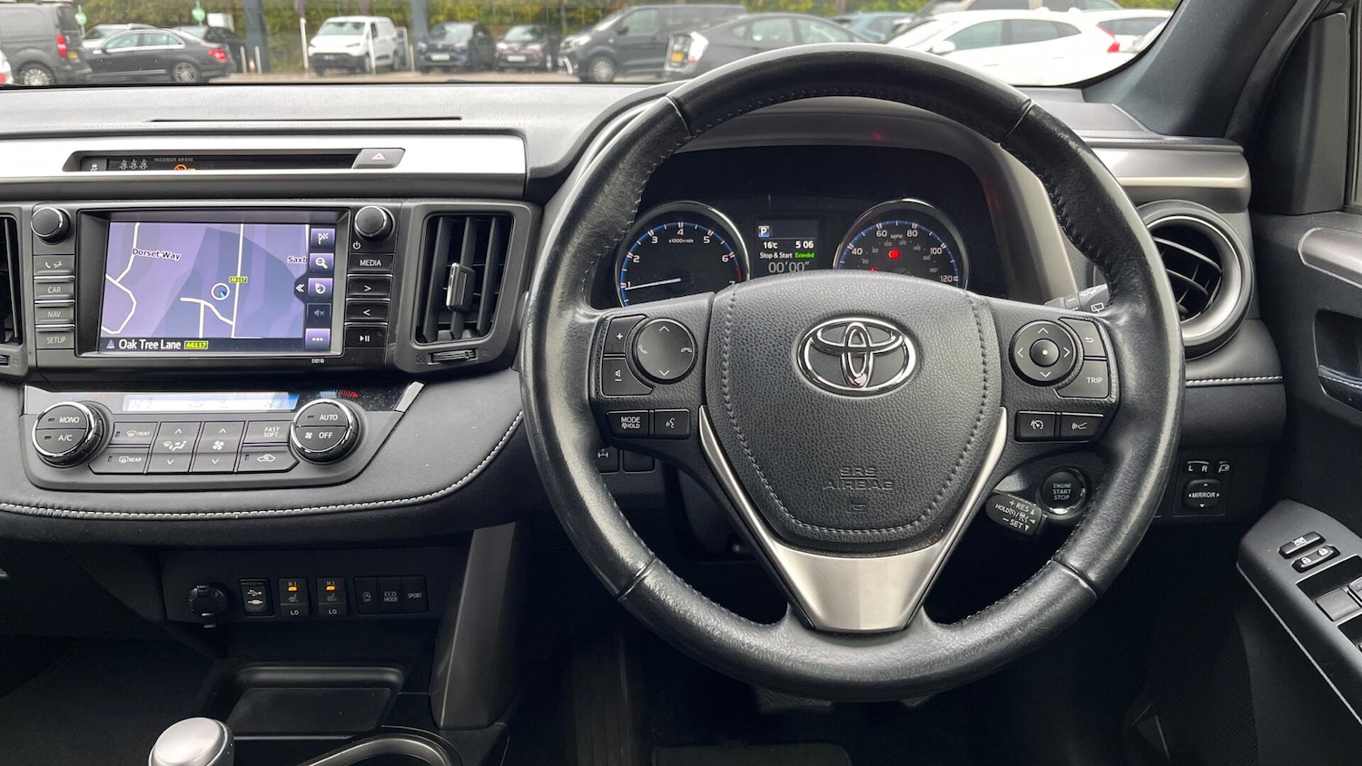 Used Toyota RAV4 2017 for sale - 76122413: Photo 6