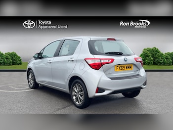 Used Toyota Yaris 2019 for sale - 75378357: Photo