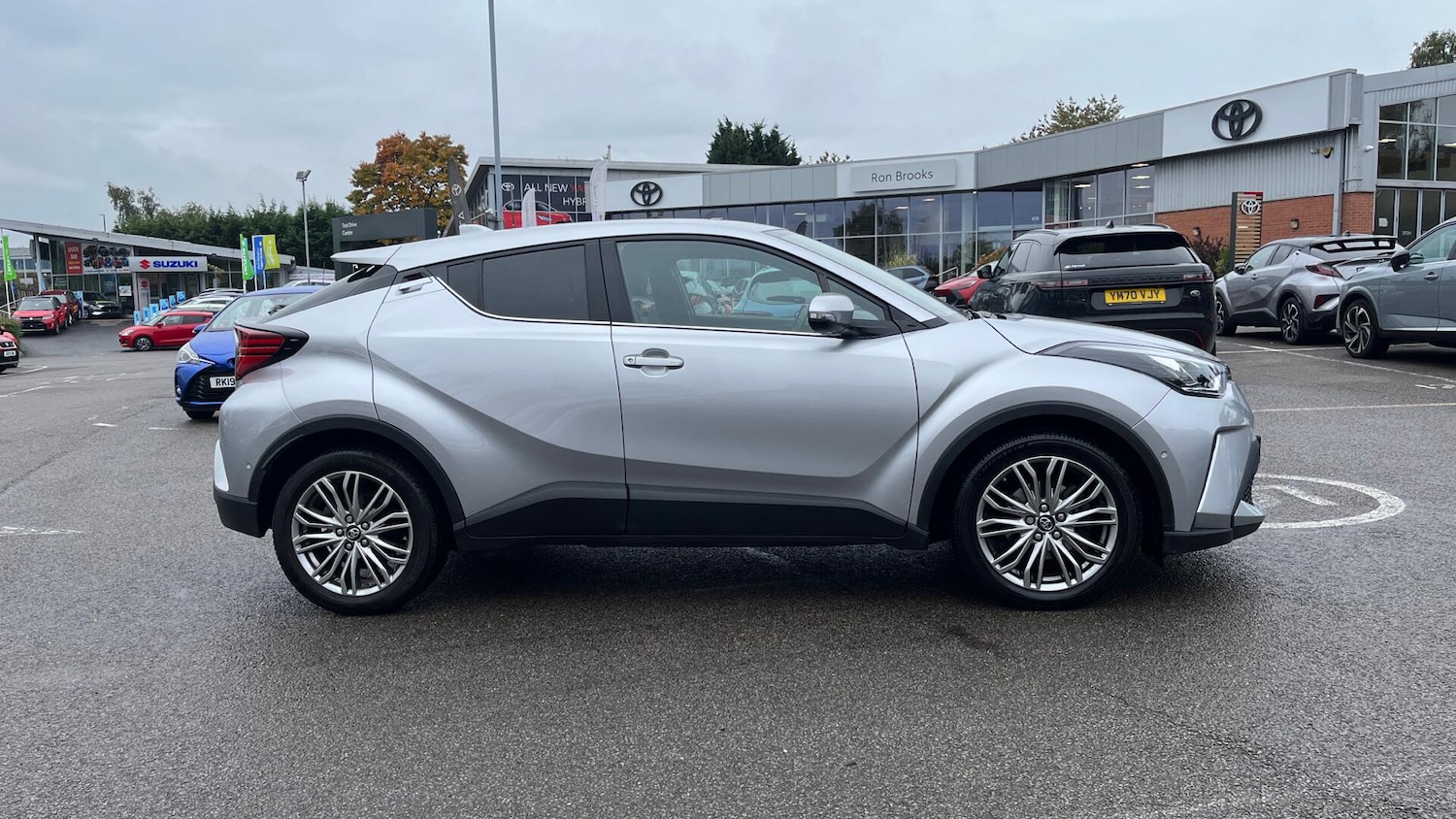 Used Toyota C-HR 2023 for sale - 76072110: Photo 16