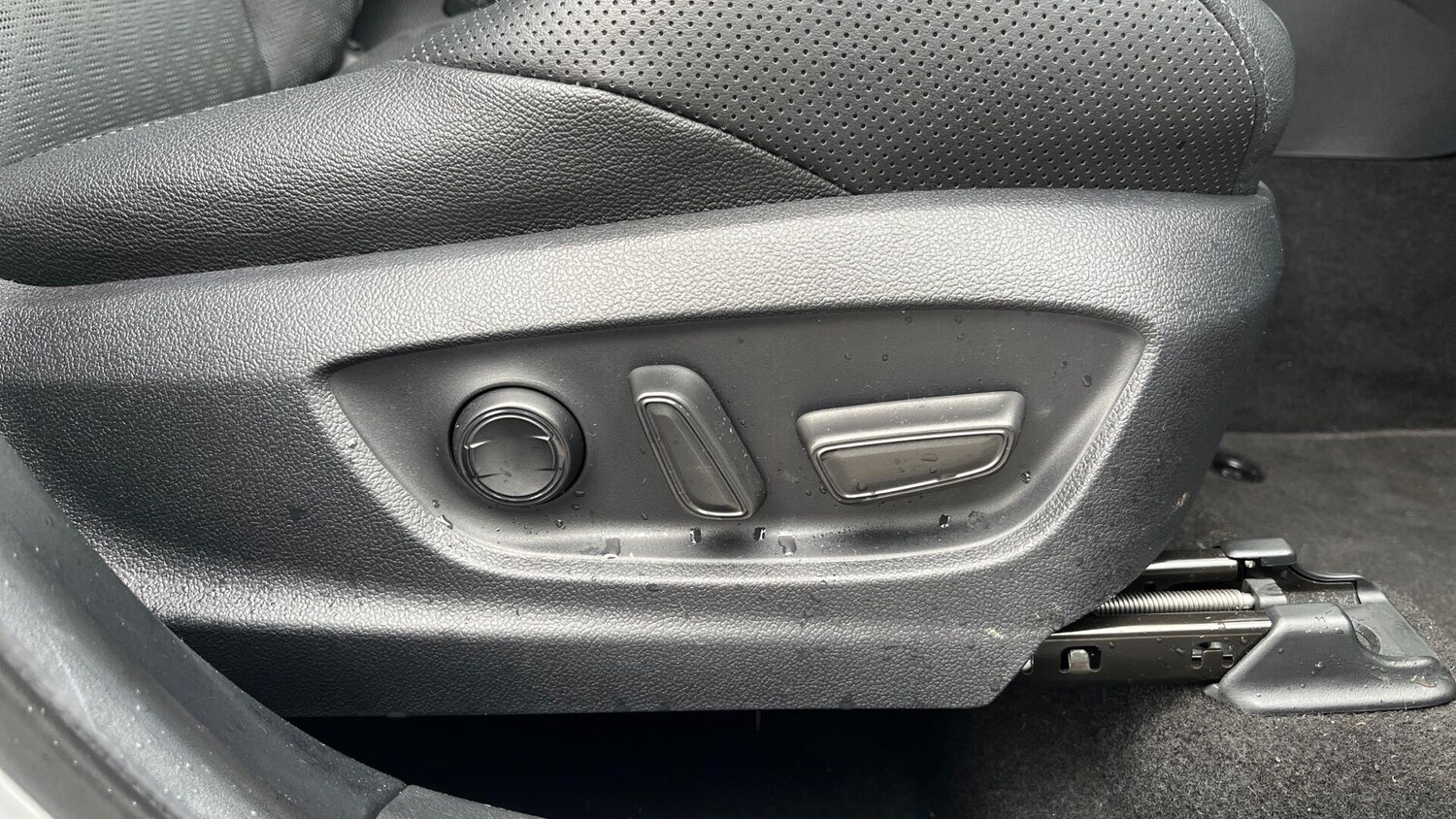 Used Toyota C-HR 2023 for sale - 76072110: Photo 20