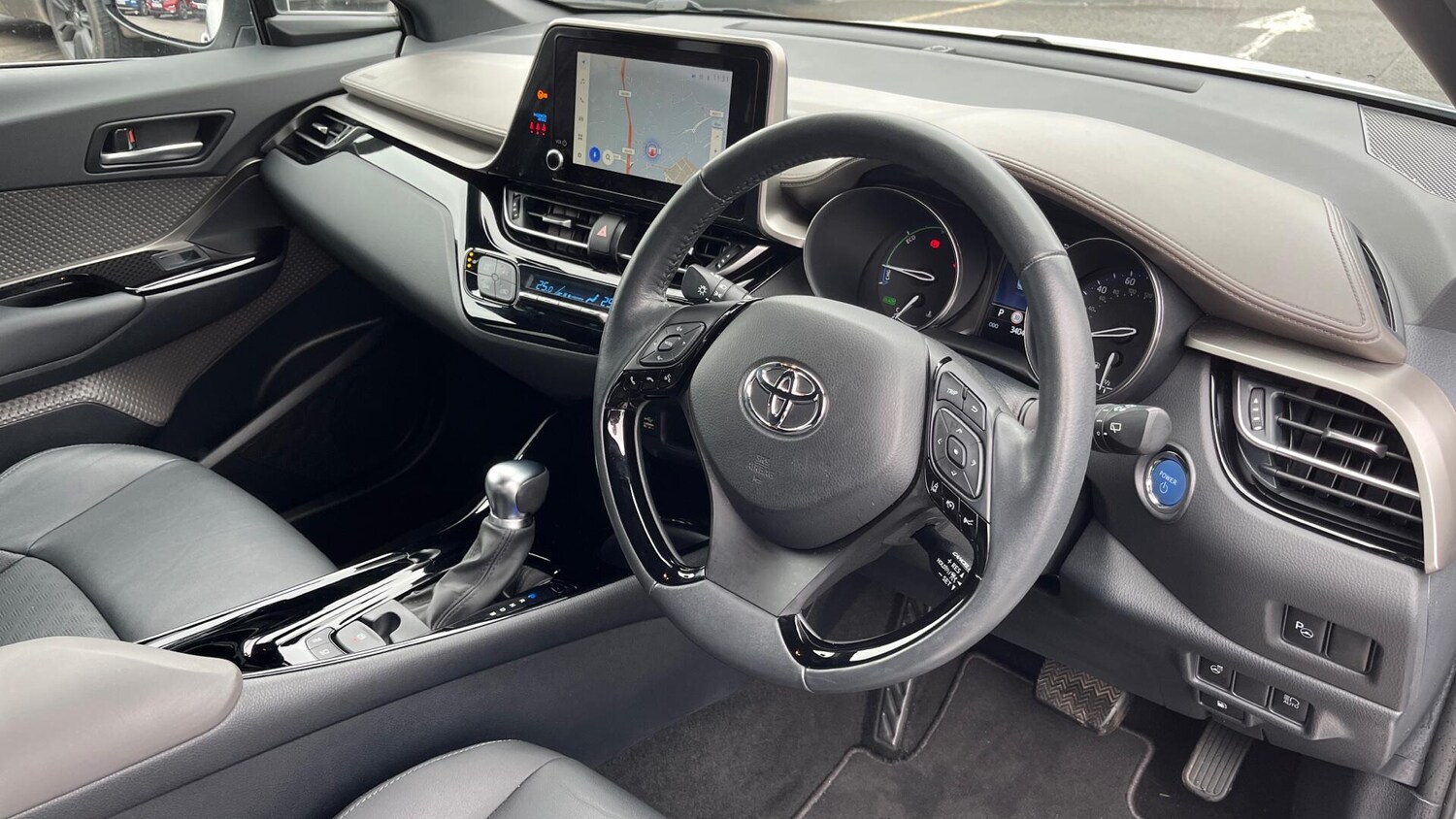 Used Toyota C-HR 2023 for sale - 76072110: Photo 24