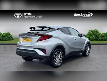 Used Toyota C-HR 2023 for sale - 76072110: Photo