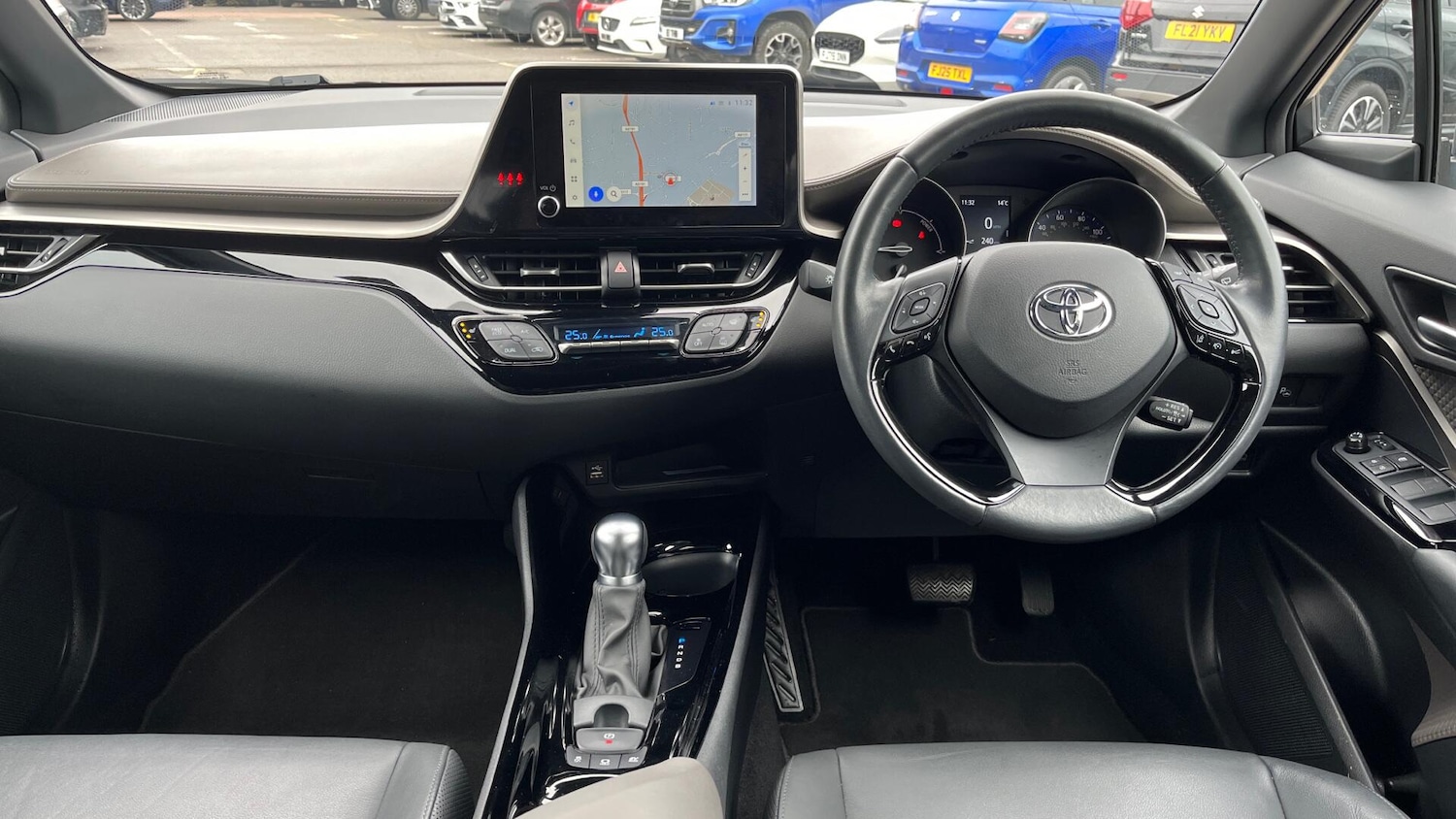 Used Toyota C-HR 2023 for sale - 76072110: Photo 5
