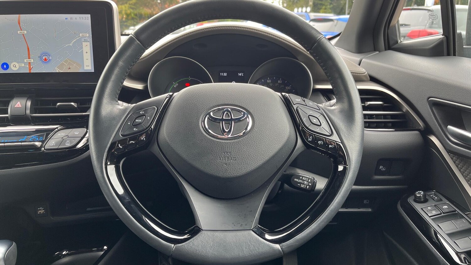 Used Toyota C-HR 2023 for sale - 76072110: Photo 8