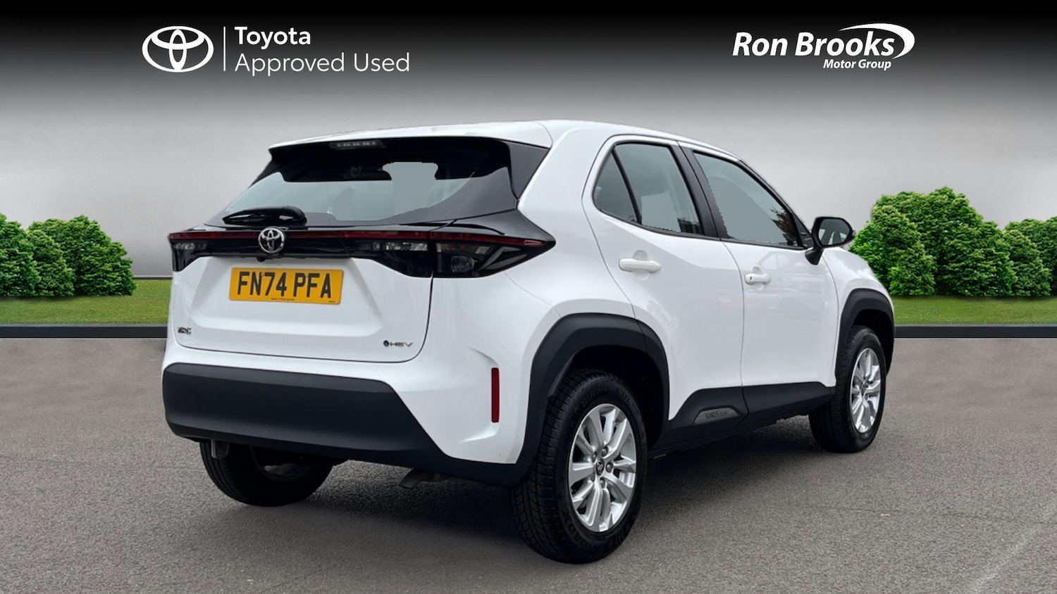 Used Toyota Yaris Cross 2024 for sale - 76283057: Photo 2