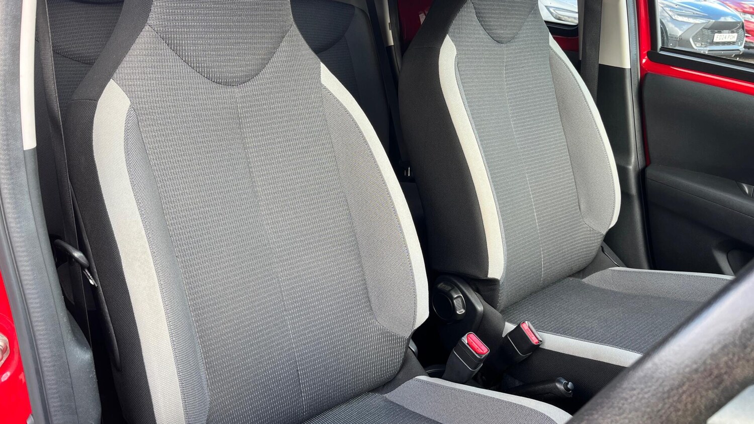 Used Toyota AYGO 2021 for sale - 75991232: Photo 25