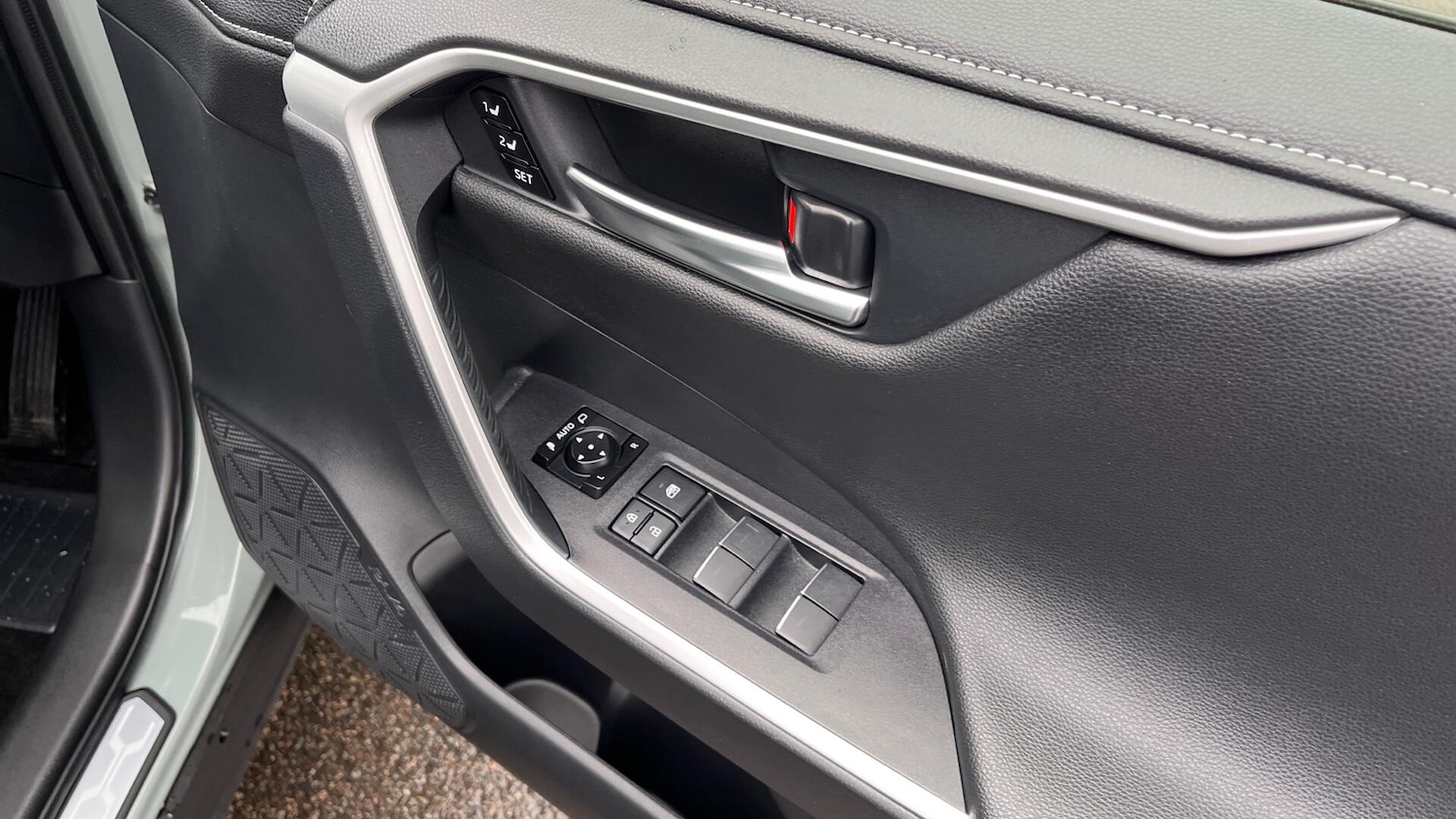 Used Toyota RAV4 2023 for sale - 76562094: Photo 24