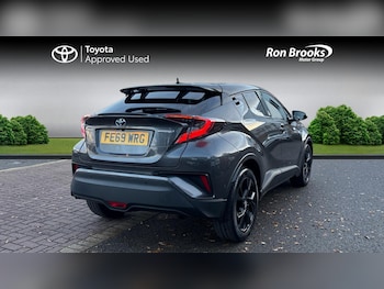 Used Toyota C-HR 2019 for sale - 76620620: Photo
