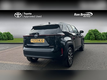 Used Toyota Yaris Cross 2023 for sale - 76175405: Photo 2