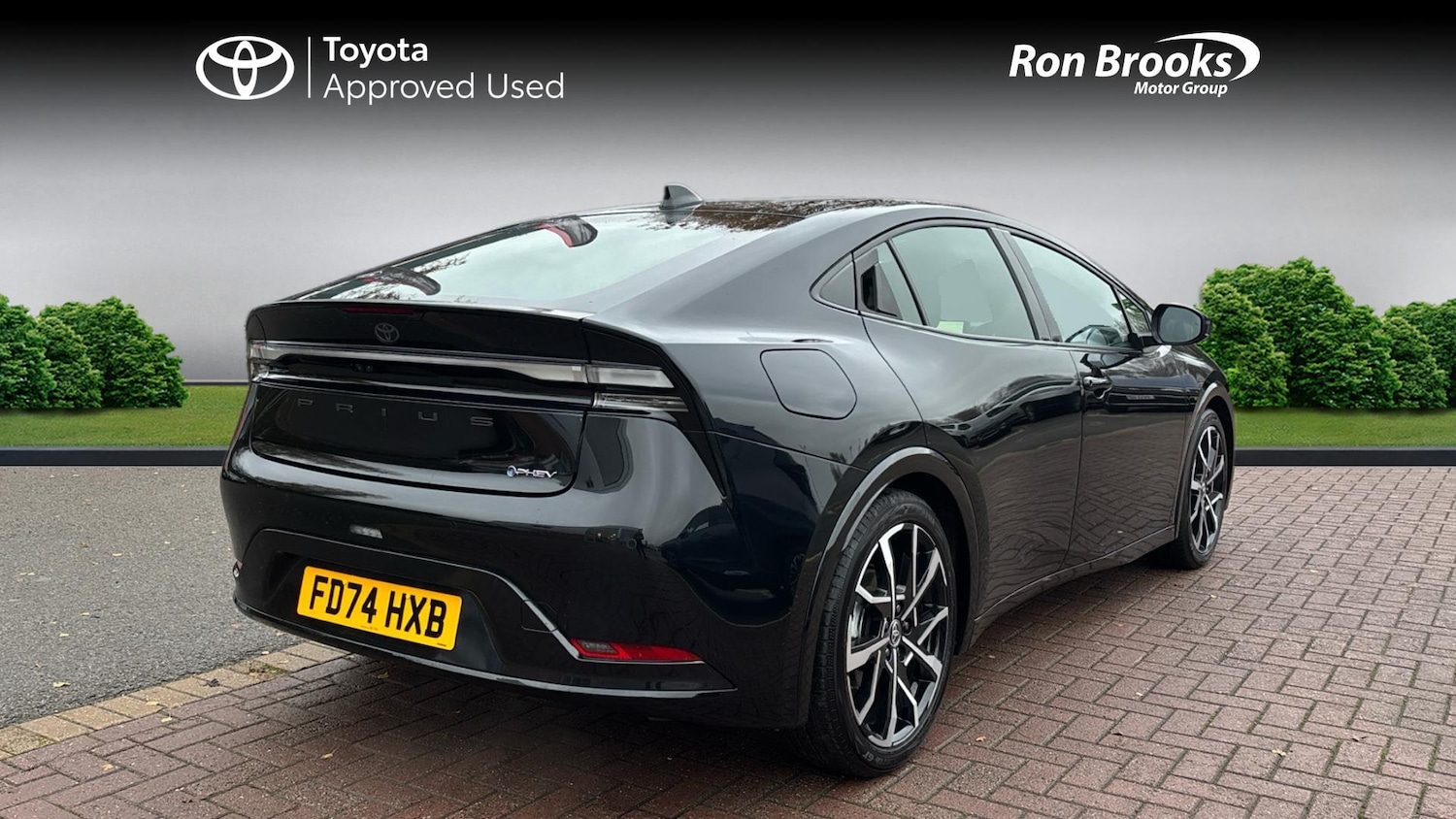 Used Toyota Prius 2024 for sale - 76823397: Photo 2