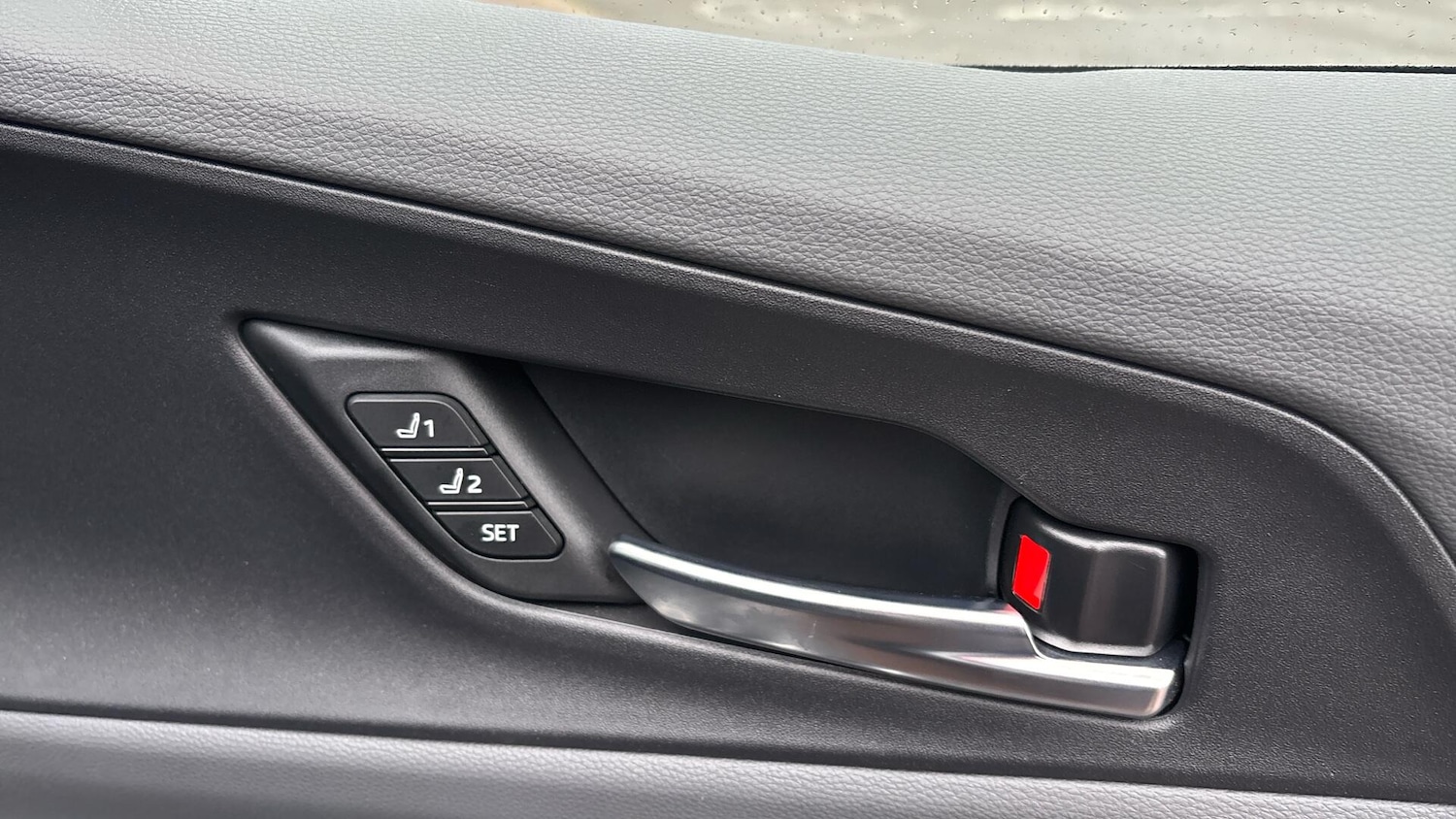 Used Toyota Prius 2024 for sale - 76823397: Photo 21