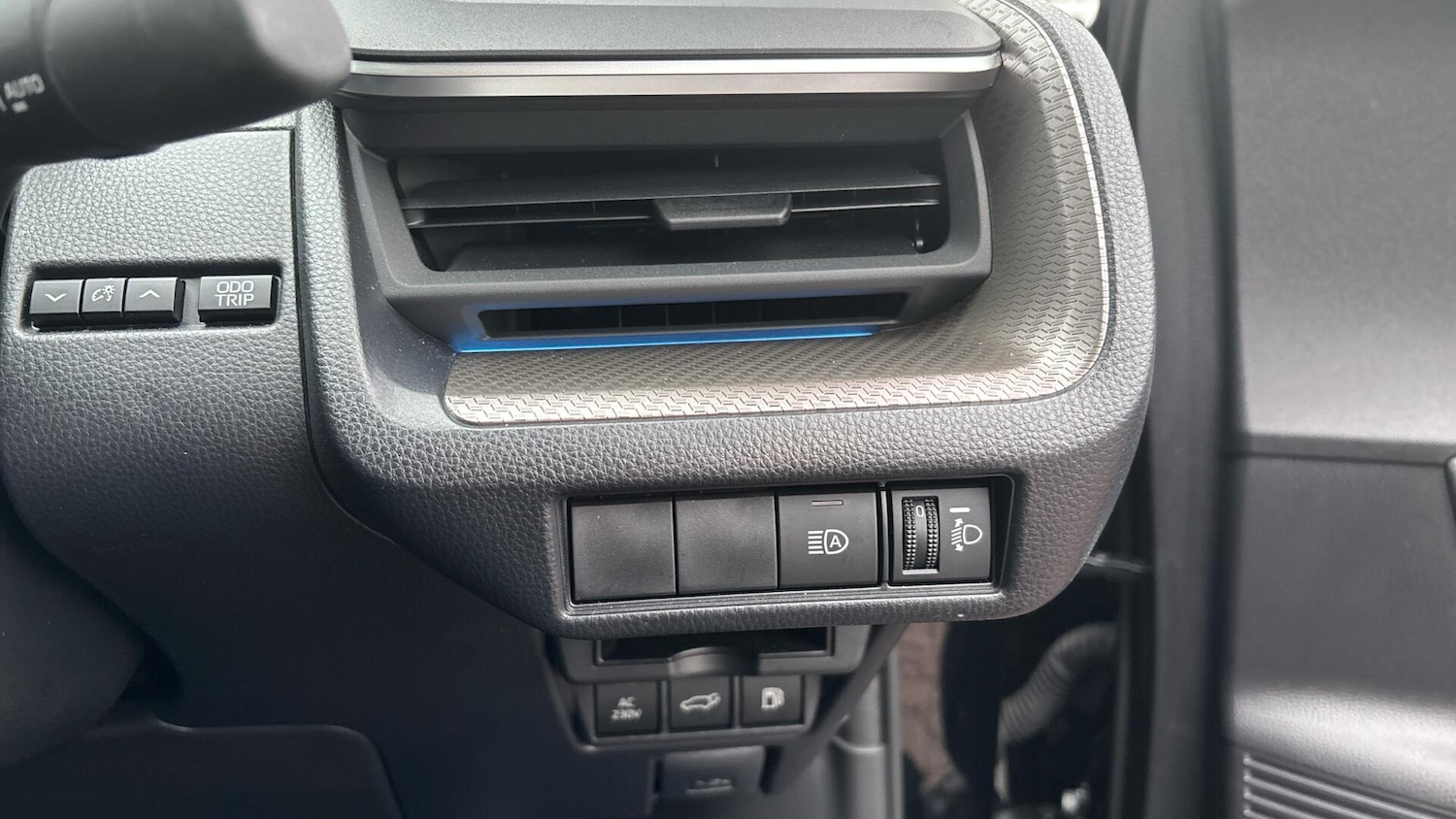 Used Toyota Prius 2024 for sale - 76823397: Photo 24