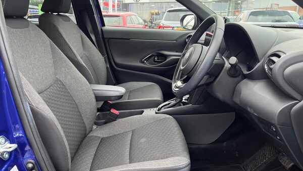 Used Toyota Yaris Cross 2024 for sale - 76137816: Photo 11