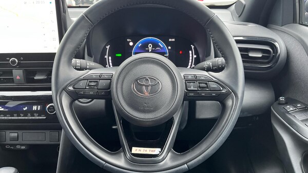 Used Toyota Yaris Cross 2024 for sale - 76137816: Photo 8