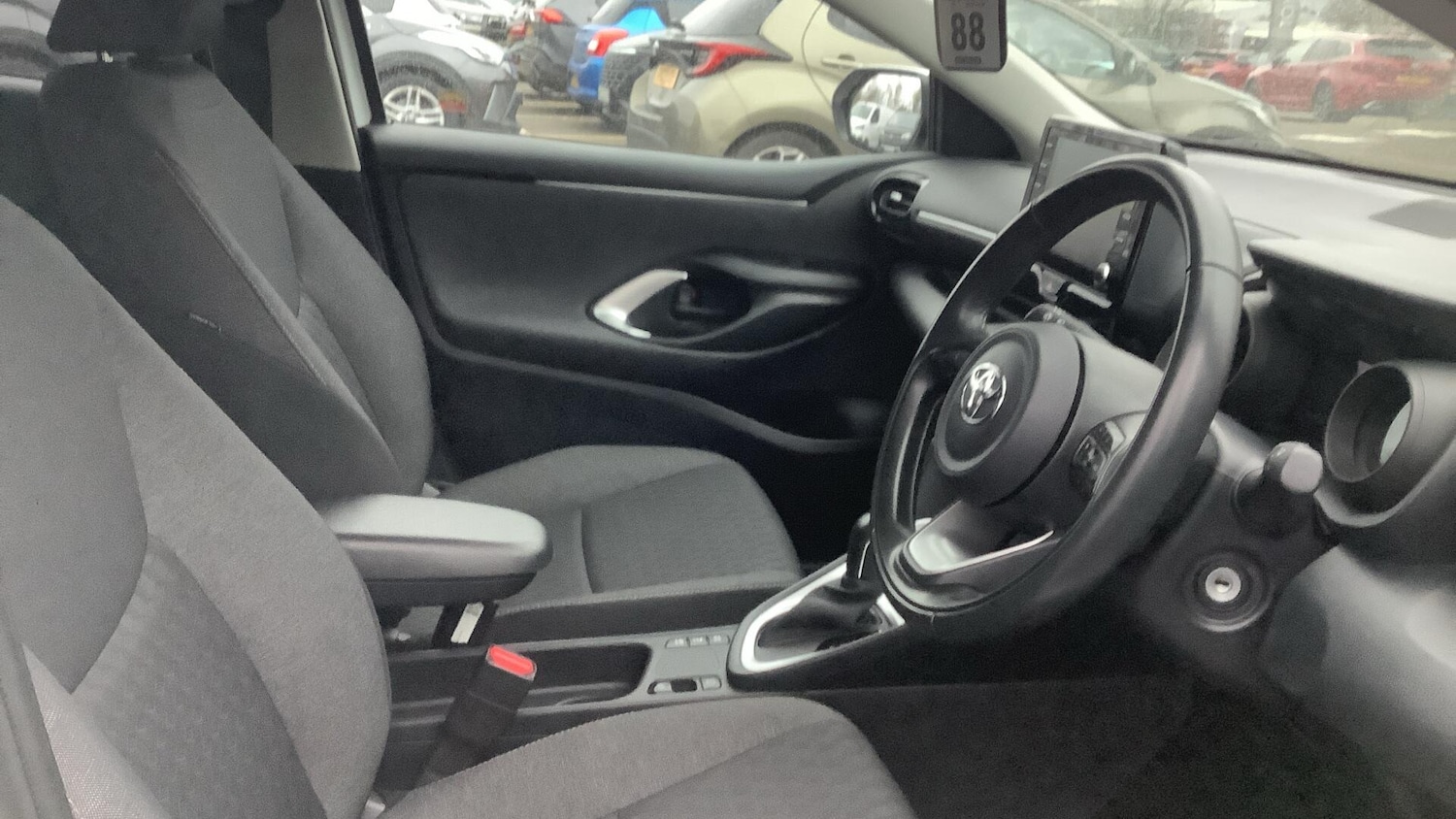 Used Toyota Yaris 2021 for sale - 77039777: Photo 11