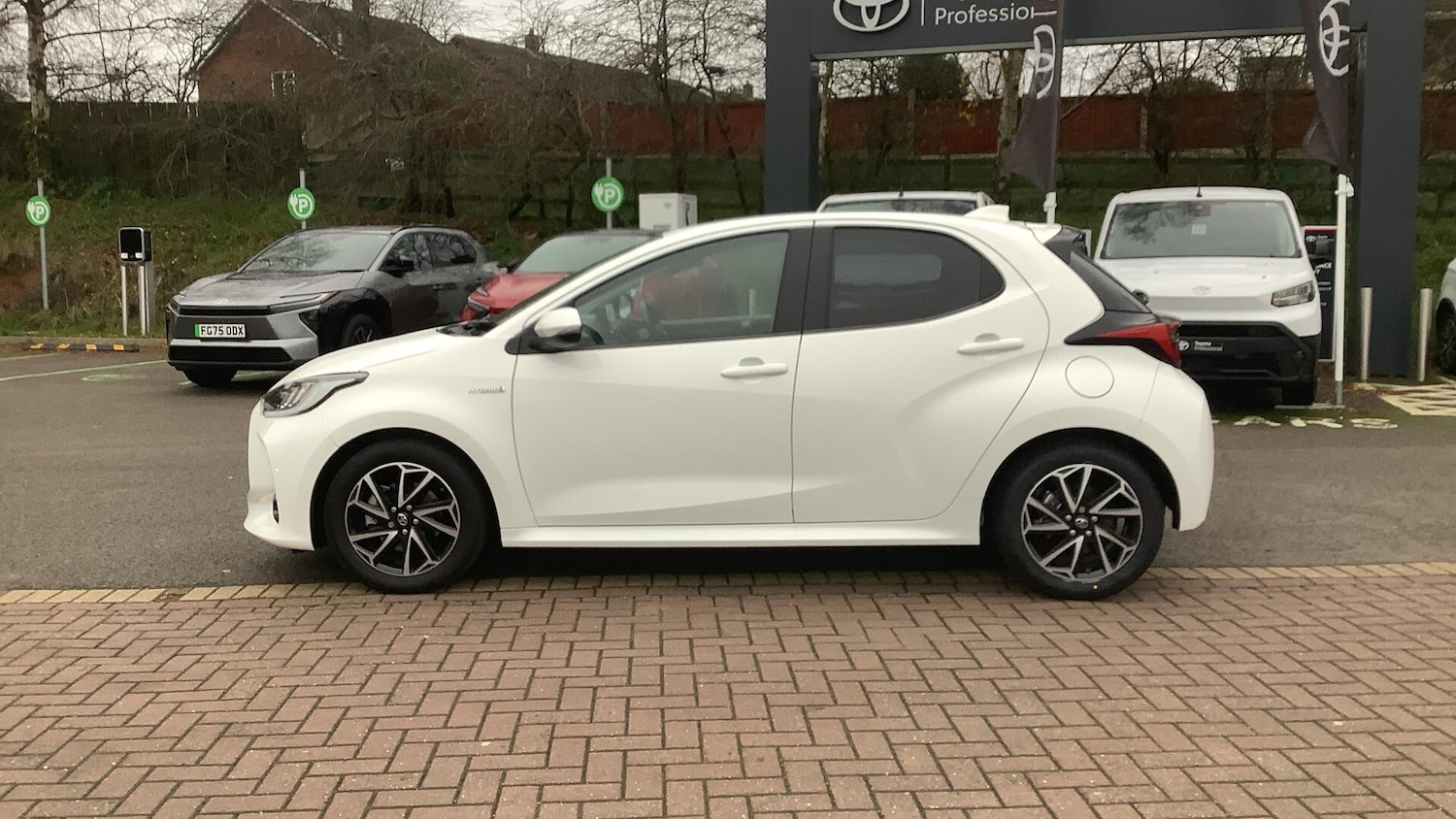 Used Toyota Yaris 2021 for sale - 77039777: Photo 17