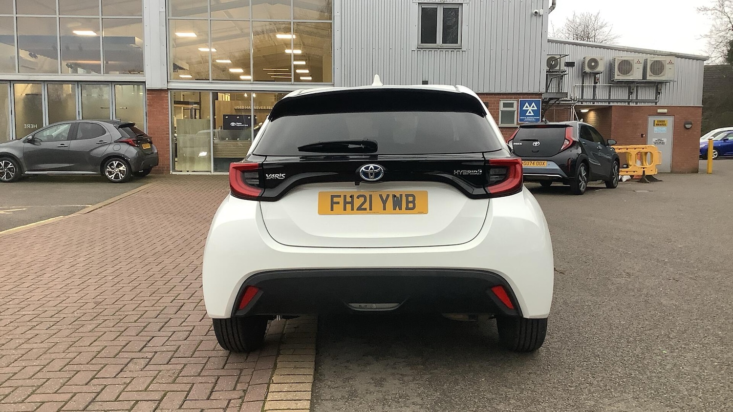 Used Toyota Yaris 2021 for sale - 77039777: Photo 19