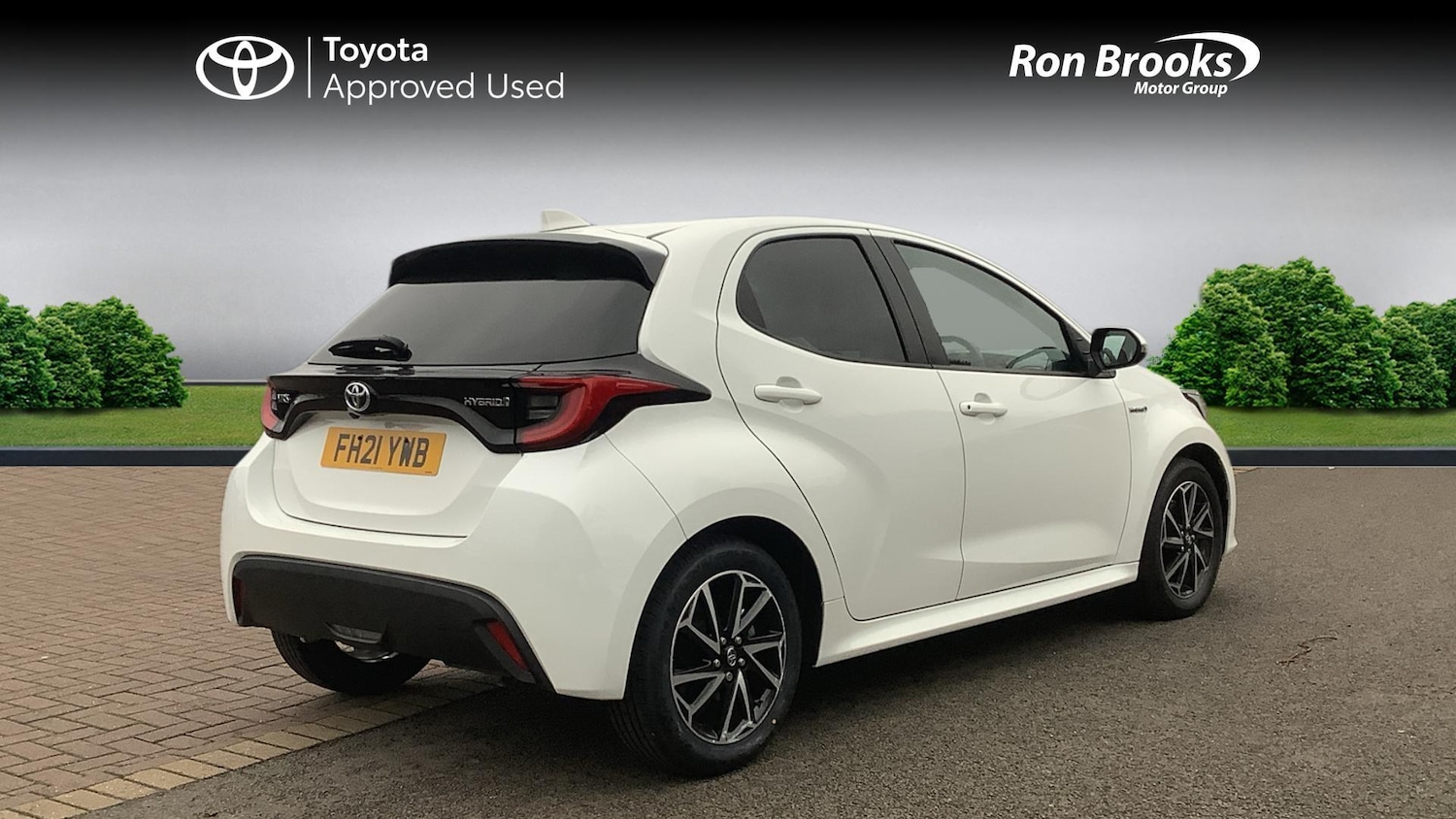 Used Toyota Yaris 2021 for sale - 77039777: Photo 2