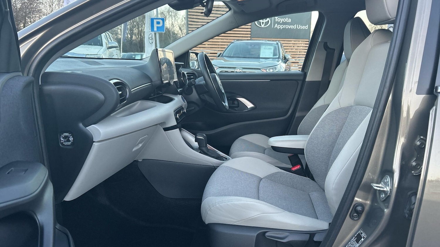 Used Toyota Yaris 2022 for sale - 76936666: Photo 10