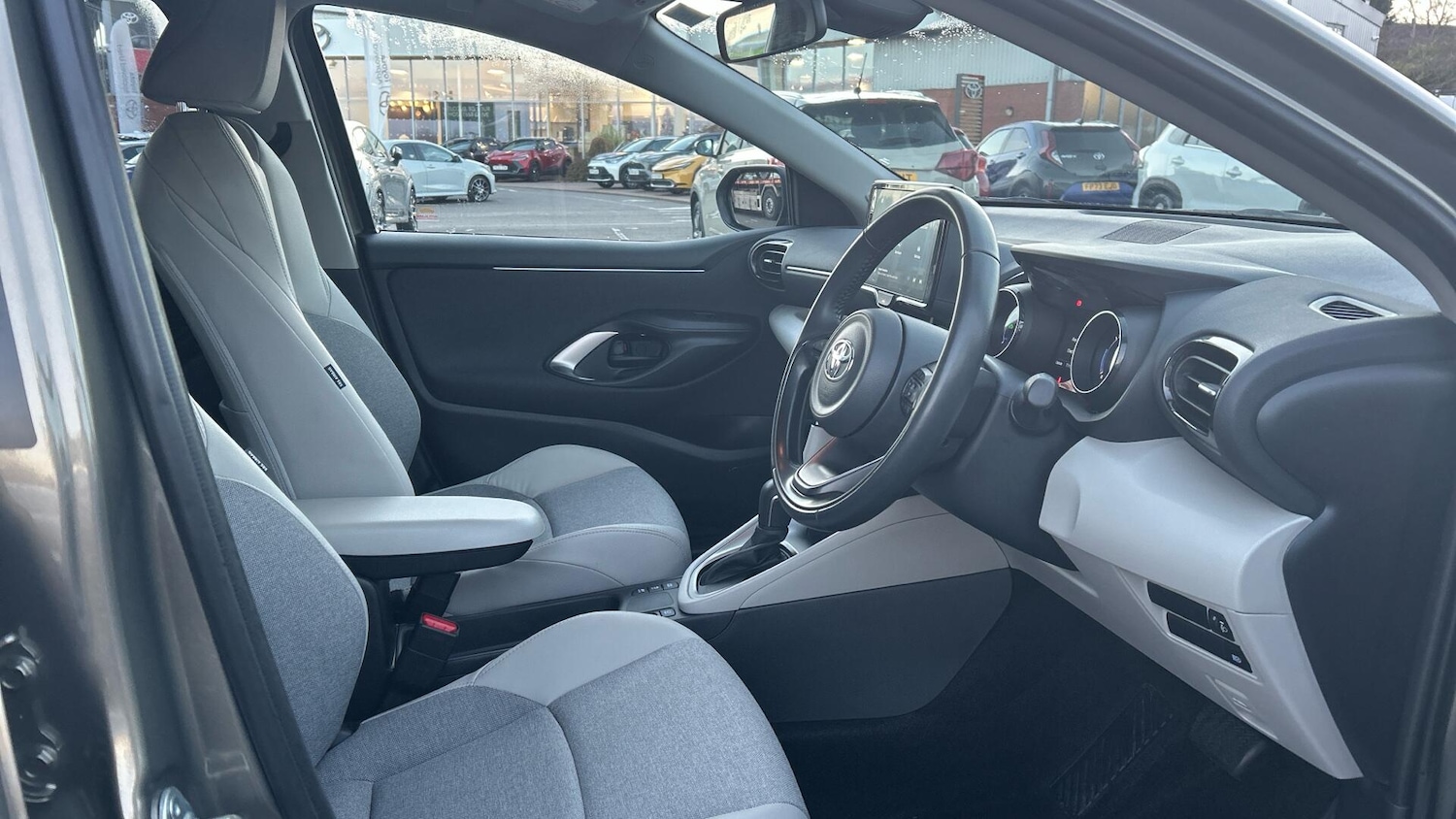 Used Toyota Yaris 2022 for sale - 76936666: Photo 11