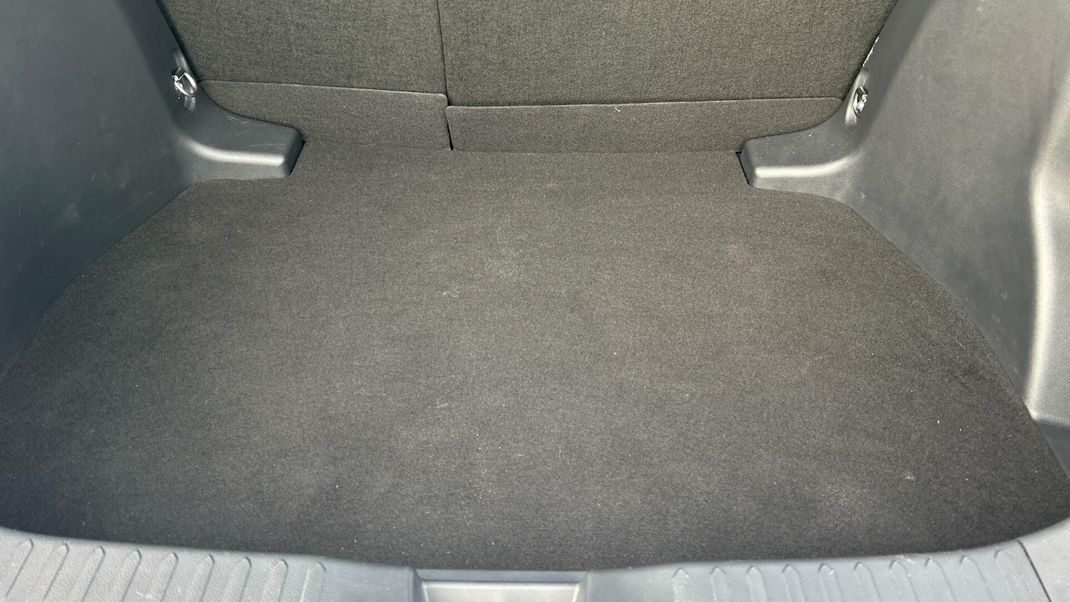 Used Toyota C-HR 2024 for sale - 76824389: Photo 20