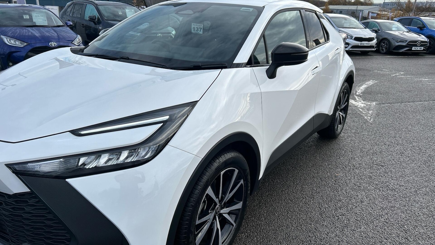 Used Toyota C-HR 2024 for sale - 76824389: Photo 24