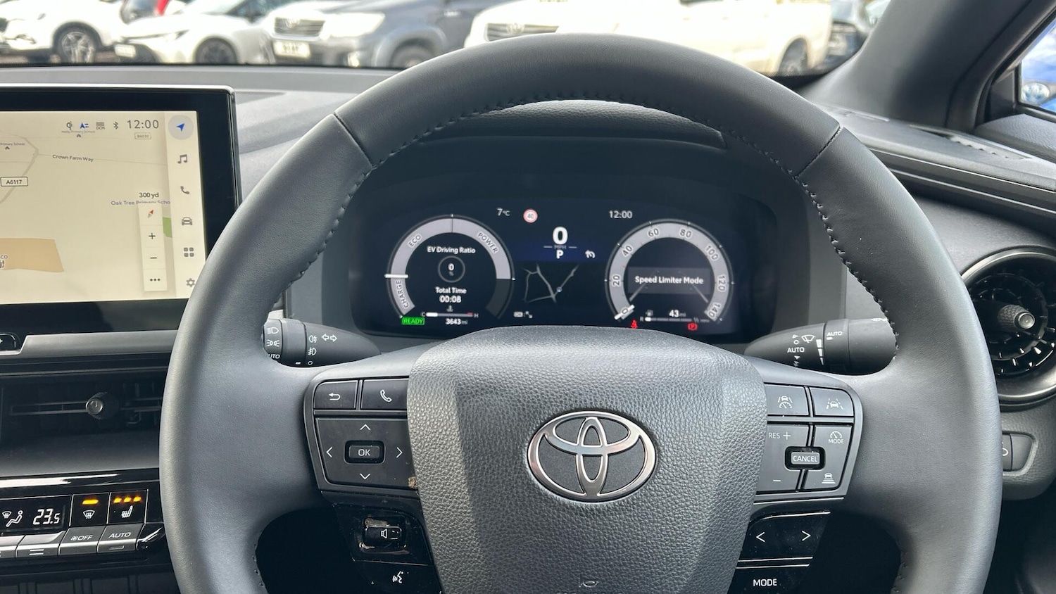 Used Toyota C-HR 2024 for sale - 76824389: Photo 6