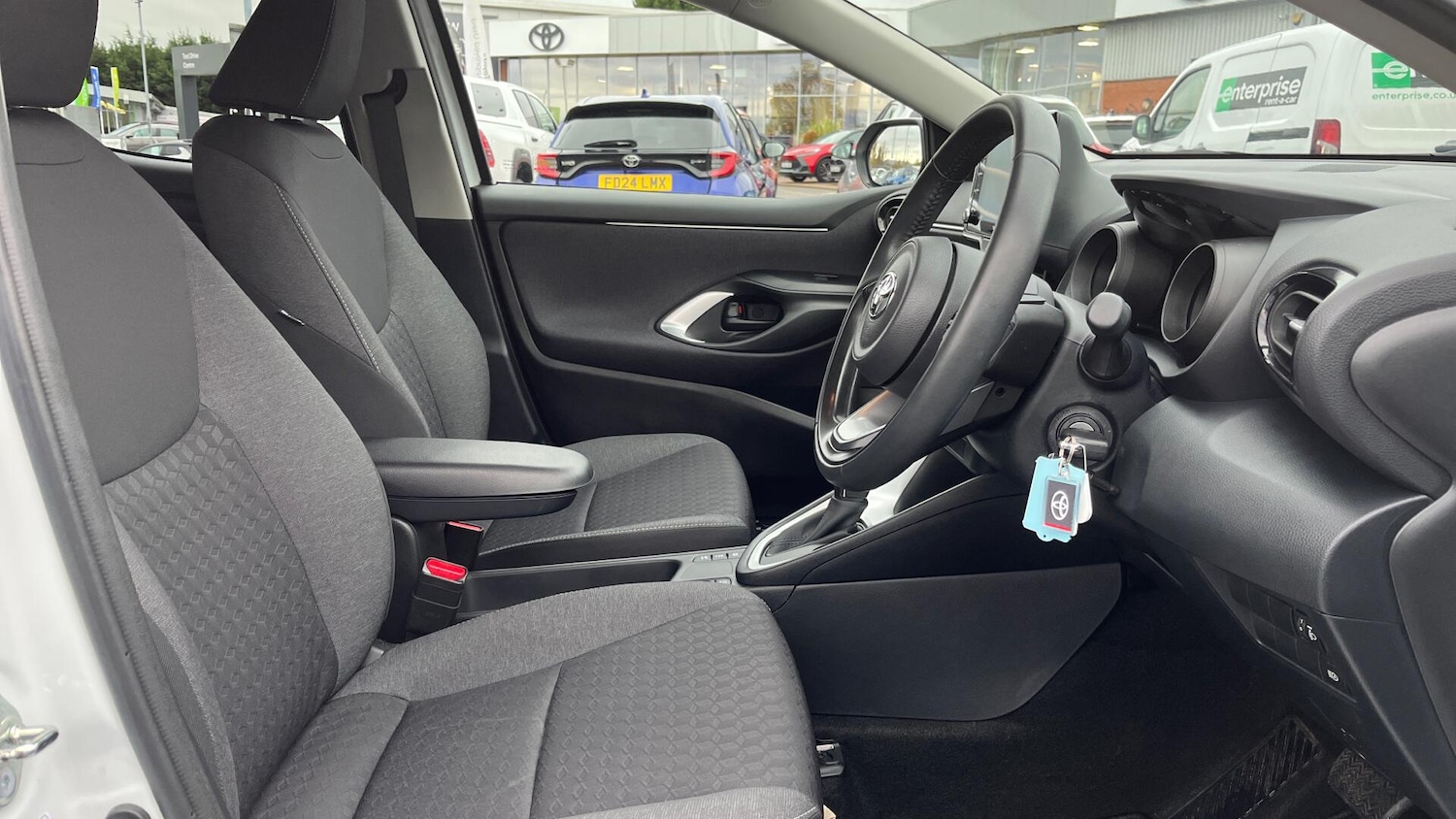 Used Toyota Yaris 2023 for sale - 76735114: Photo 11