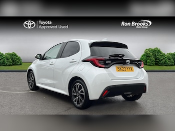Used Toyota Yaris 2023 for sale - 76735114: Photo